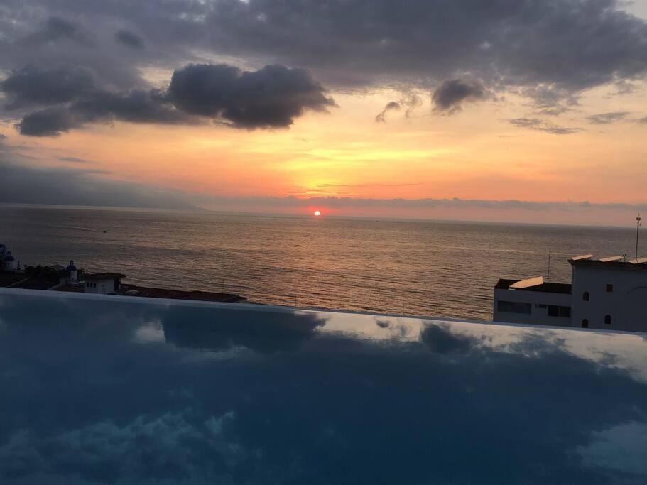 Dterrace Luxe 2Bd 2Ba Romantic Zone Los Muertos Beach And Pier ปูแอร์โตบาญาร์ตา ภายนอก รูปภาพ